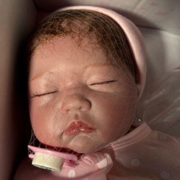 Reborn Style Sleeping Girl Baby Doll - NEW in Box - Picture 10 of 11